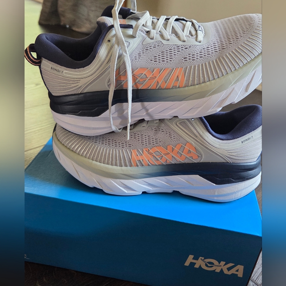 Womens Bondi 7 HOKA shoes